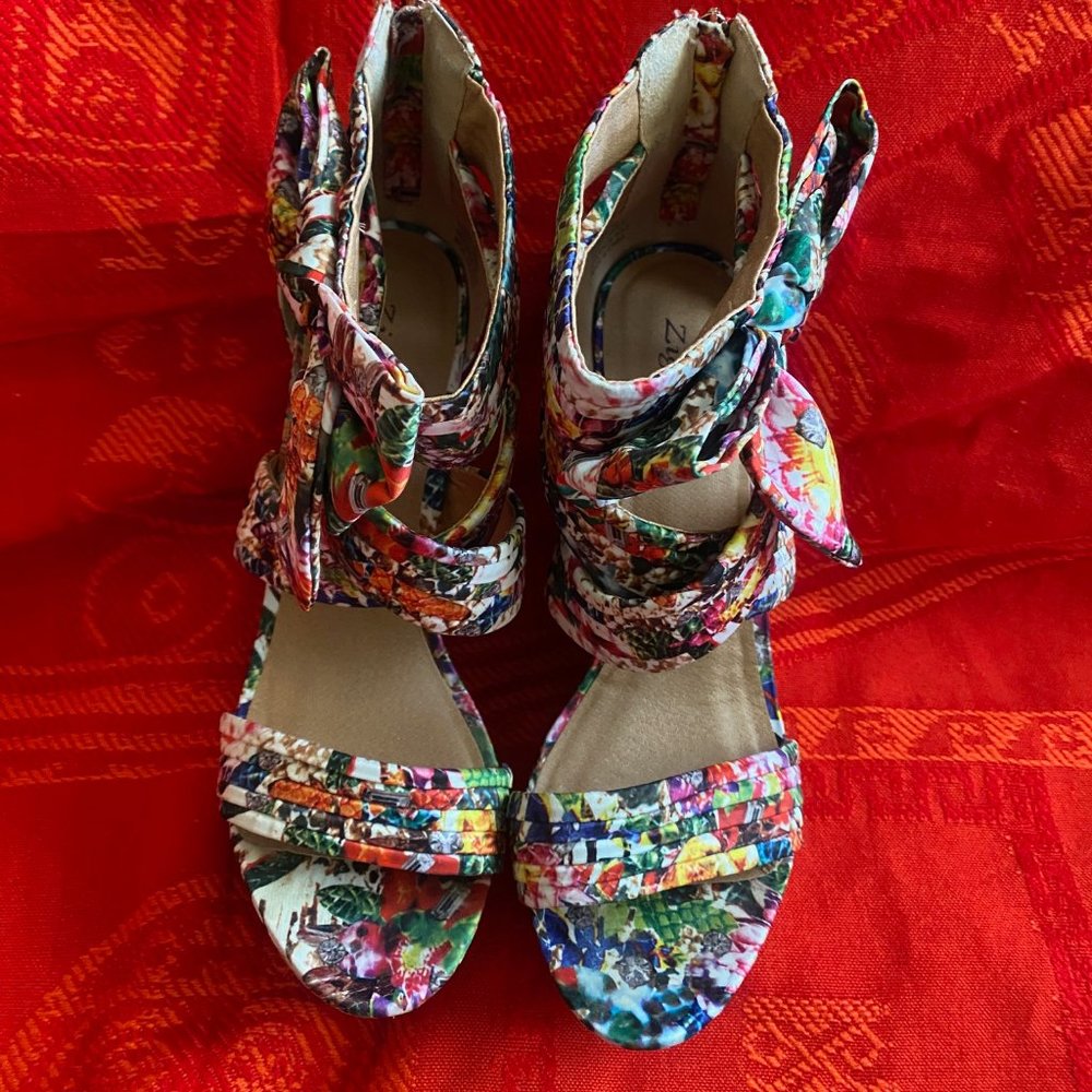 Zigi Soho Lightly worn Flower Heels, Size 9 1/2